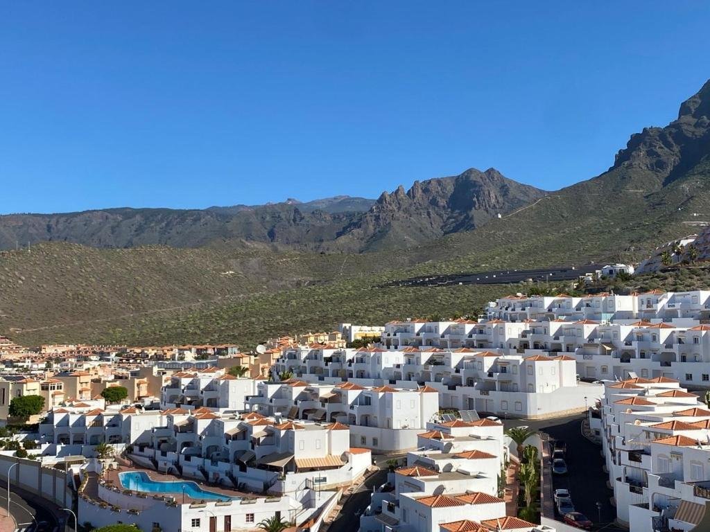 Hillside scenery around the complex — Golden View Costa Adeje photo gallery