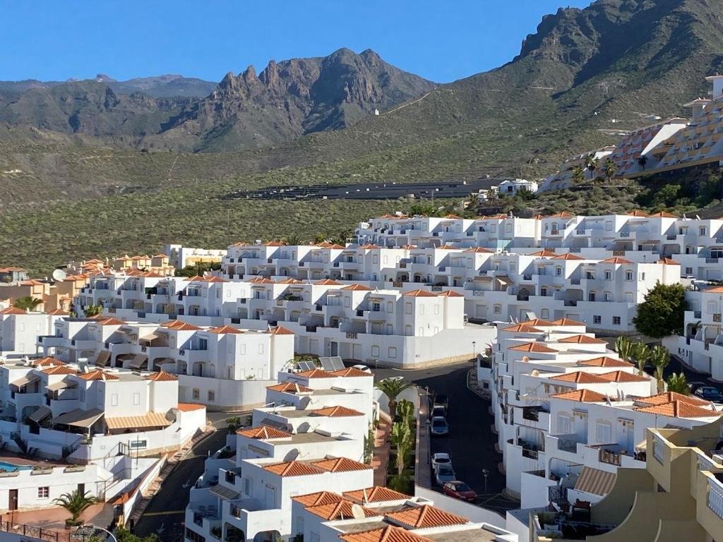 Neighbourhood and mountain scenery — Golden View Costa Adeje photo gallery